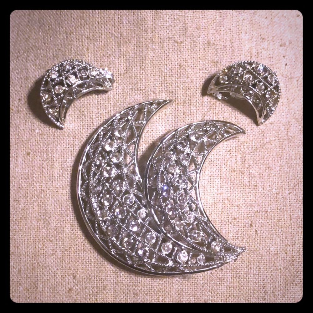 1950’s crescent moon & clip earrings set